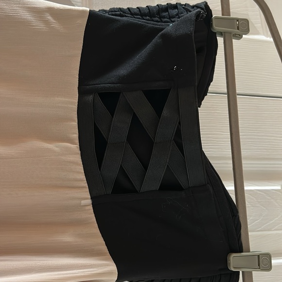 Strapless dress with multilayered sheer overlay - Picture 11 of 12